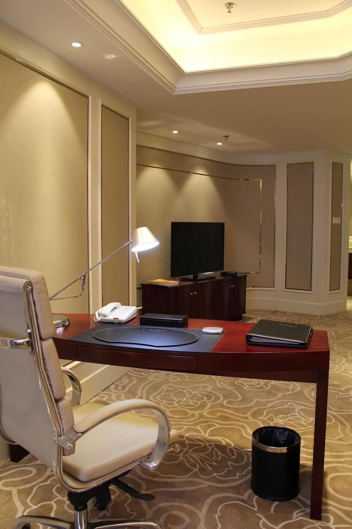 Baoji Jianguo Hotel ภายนอก รูปภาพ