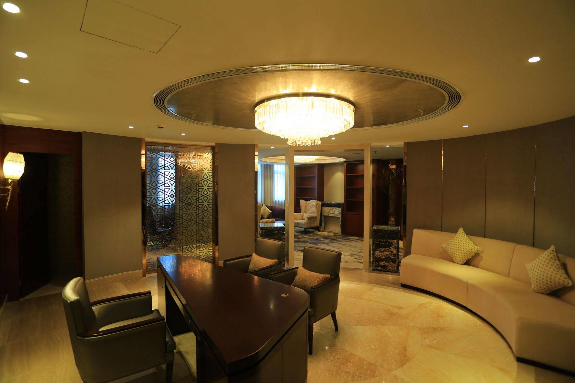 Baoji Jianguo Hotel ภายนอก รูปภาพ