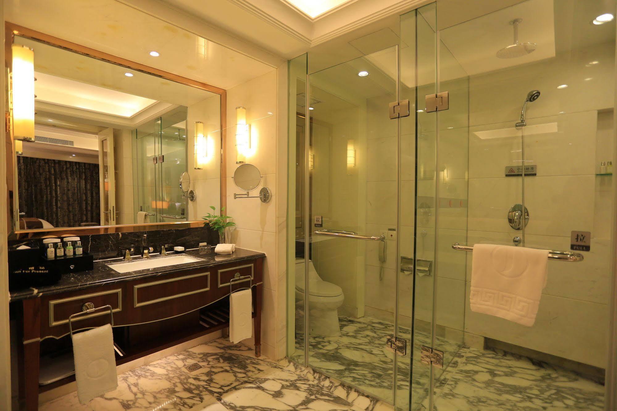 Baoji Jianguo Hotel ภายนอก รูปภาพ